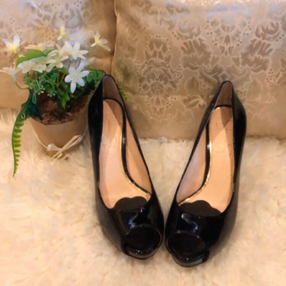 Jessica Simpson Heels - Picture 3 of 6